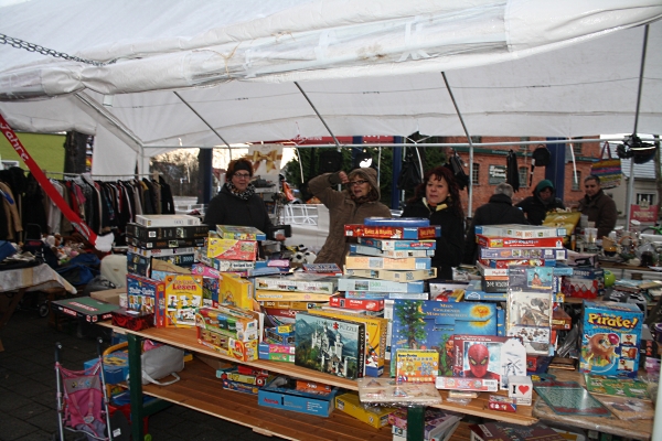 Spendenzelt Cracauer Weihnachtsmarkt